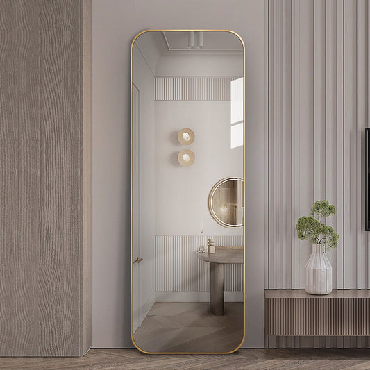 Smuk helfigur spejl med elegant uld ramme. Perfekt til entréen, gangen, soveværelset, walk-in eller lign. Kan hænges på væggen eller stilles direkte på gulvet